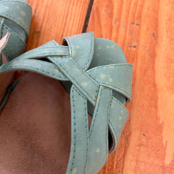 Light turquoise vintage-style pumps size 7 - Picture 3 of 4